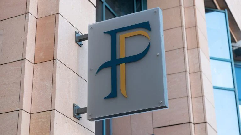 French Tax Agency Sign